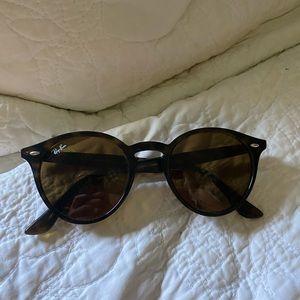 Tortoise Ray ban sunglasses